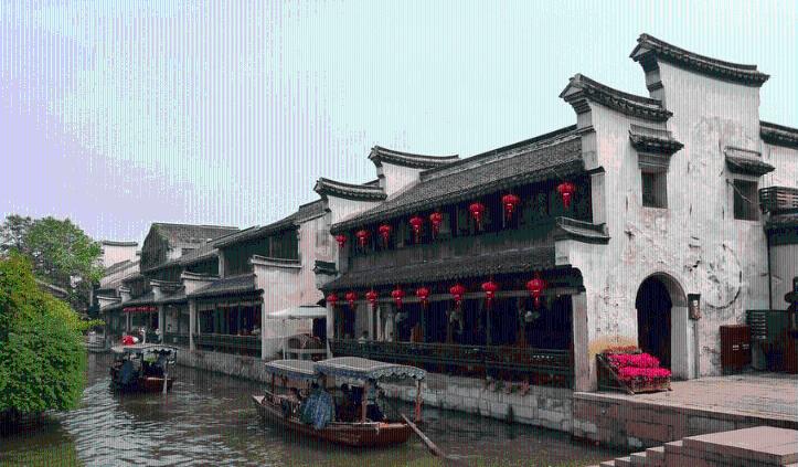 带妈妈来寝室住，室友给我妈脸色，我应该如何处理?游戏画面
